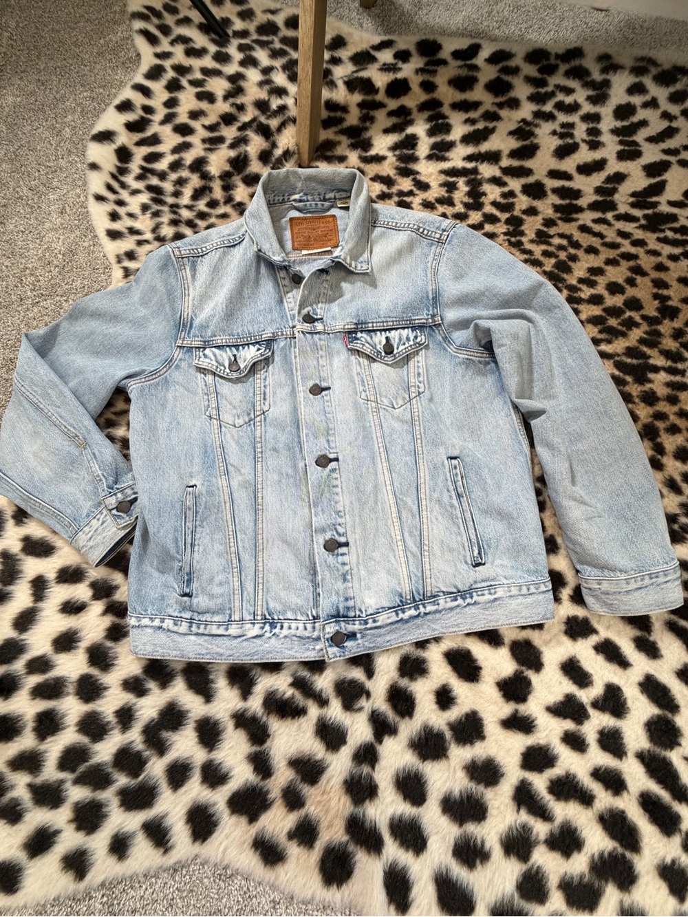 Levi's Light Wash Denim Trucker Jacket - Men's Sz L